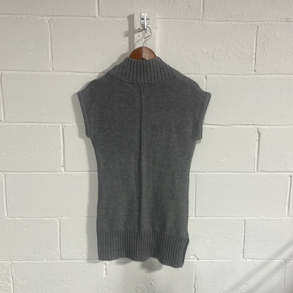 Infinito Gray Vest Sweater Sz Large - Picture 4 of 4
